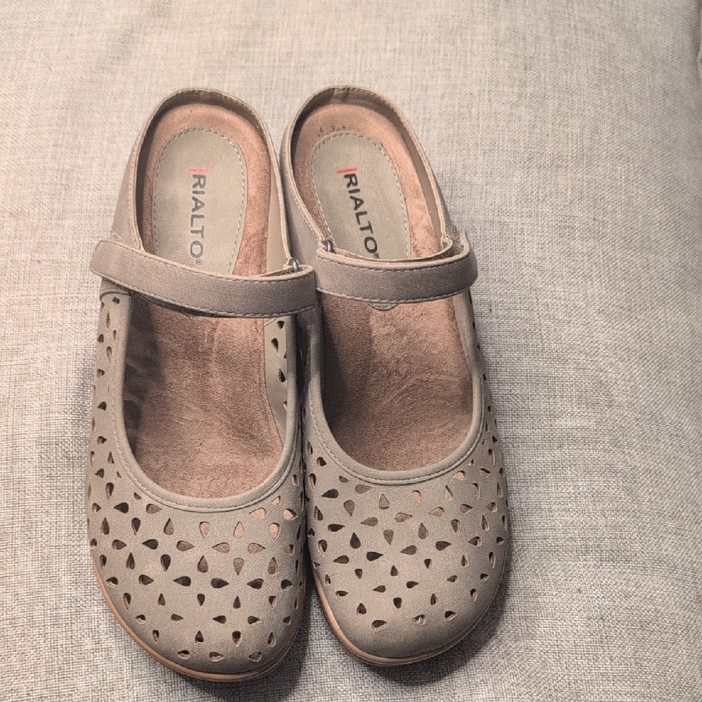 Rialto Vienna Clog - Size 9.5M